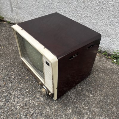 �e���r DStorage