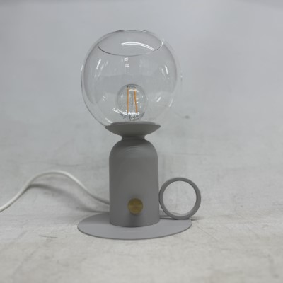 �e�[�u�����C�g DStorage