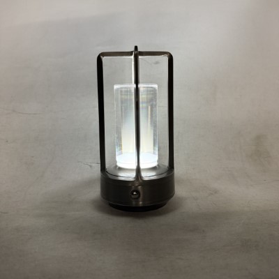 �e�[�u�����C�g DStorage