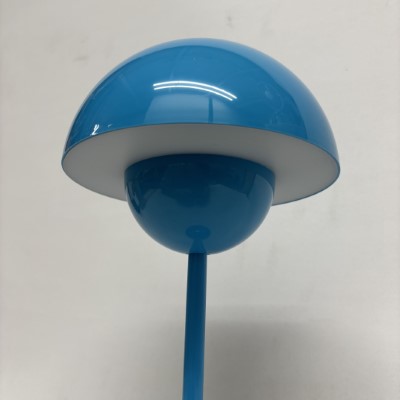 �e�[�u�����C�g DStorage